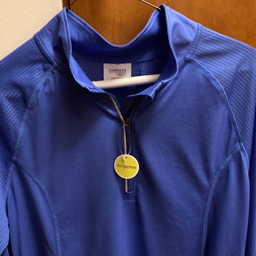 Danskin Now Active Pullover